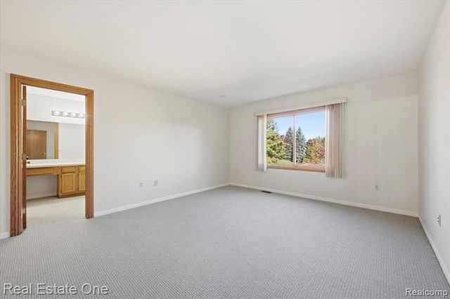 2251 Crystal Drive, Rochester Hills, MI 48309