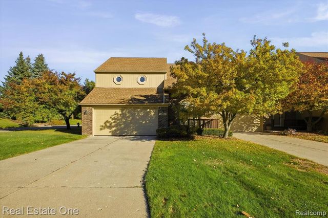 2251 Crystal Drive, Rochester Hills, MI 48309