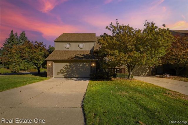 2251 Crystal Drive, Rochester Hills, MI 48309