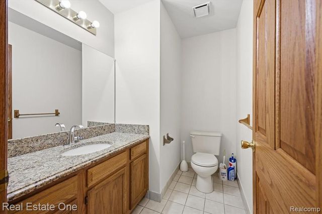 2251 Crystal Drive, Rochester Hills, MI 48309