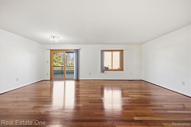 2251 Crystal Drive, Rochester Hills, MI 48309