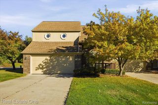 2251 Crystal Drive, Rochester Hills, MI 48309