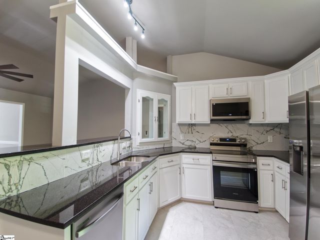 119 Freestone Street, Greenville, SC 29605