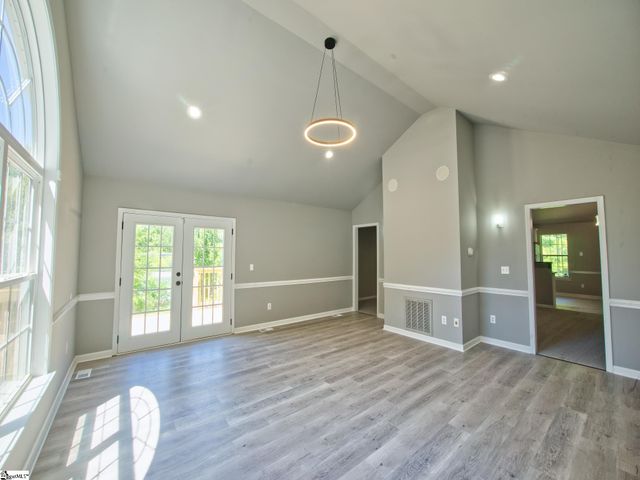 119 Freestone Street, Greenville, SC 29605