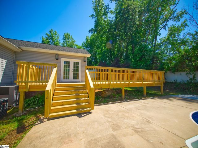 119 Freestone Street, Greenville, SC 29605