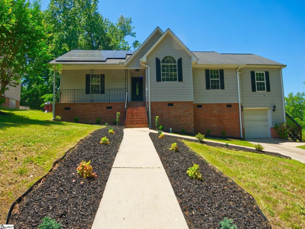 119 Freestone Street, Greenville, SC 29605