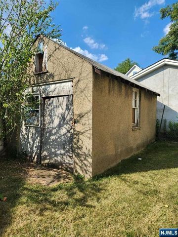 26 Van Orden Place, Hackensack, NJ 07601