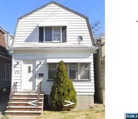 26 Van Orden Place, Hackensack, NJ 07601