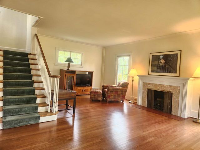 822 MacArthur Ave, Ashland, WI 54806