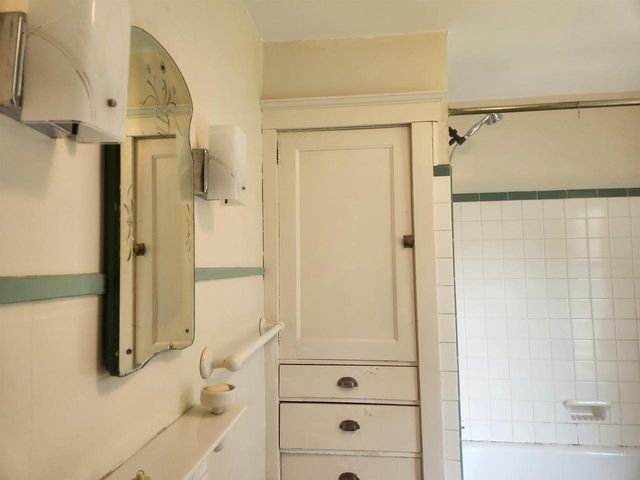 822 MacArthur Ave, Ashland, WI 54806