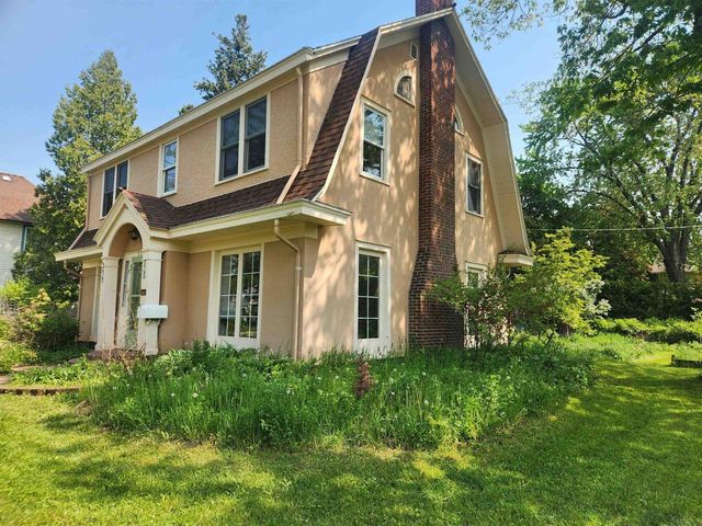 822 MacArthur Ave, Ashland, WI 54806