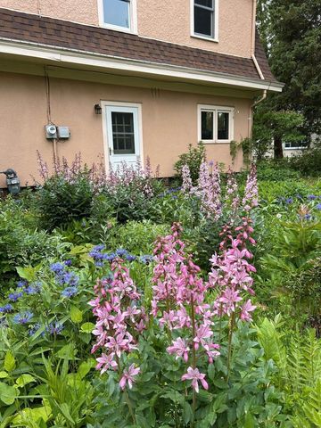 822 MacArthur Ave, Ashland, WI 54806