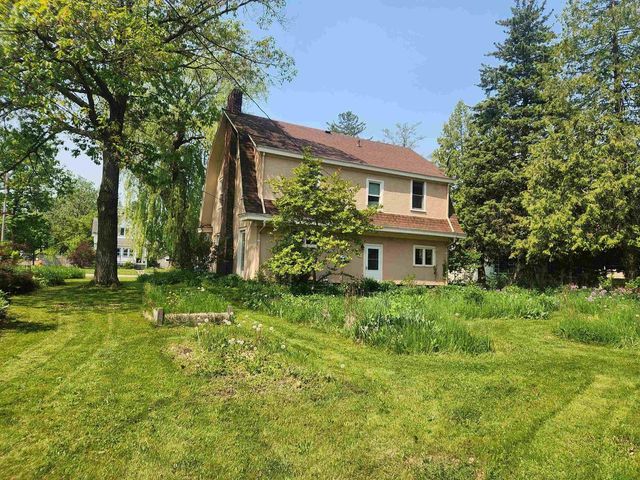 822 MacArthur Ave, Ashland, WI 54806
