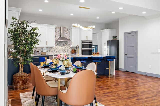 6325 11TH AVENUE S, Gulfport, FL 33707