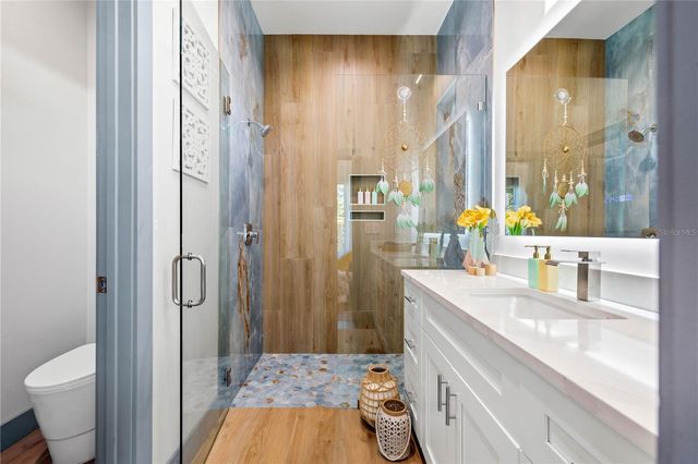 6325 11TH AVENUE S, Gulfport, FL 33707