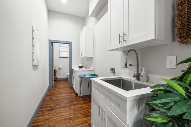 6325 11TH AVENUE S, Gulfport, FL 33707