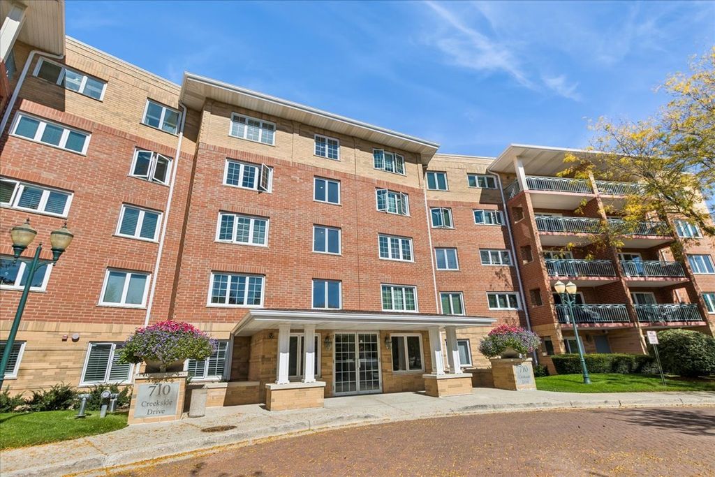710 CREEKSIDE Drive 504, Mount Prospect, IL 60056 — exterior
