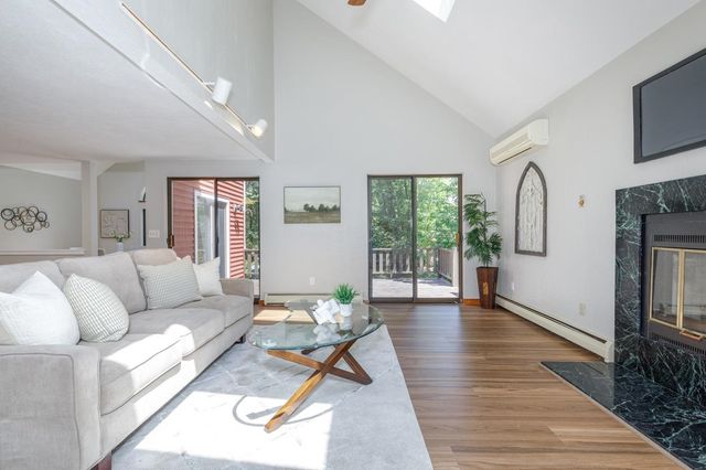 31 Bricketts Mill Road, Hampstead, NH 03841