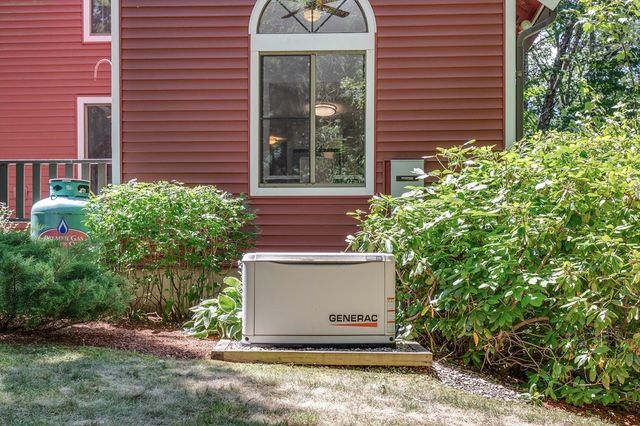 31 Bricketts Mill Road, Hampstead, NH 03841