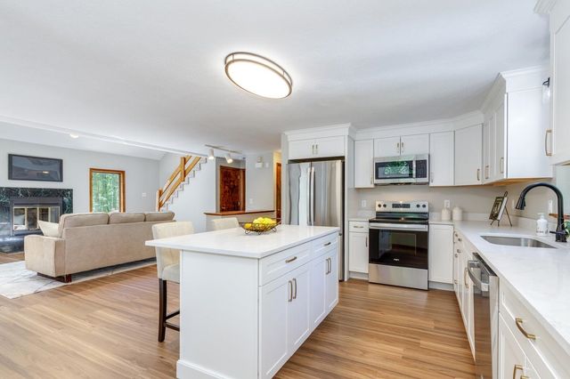 31 Bricketts Mill Road, Hampstead, NH 03841