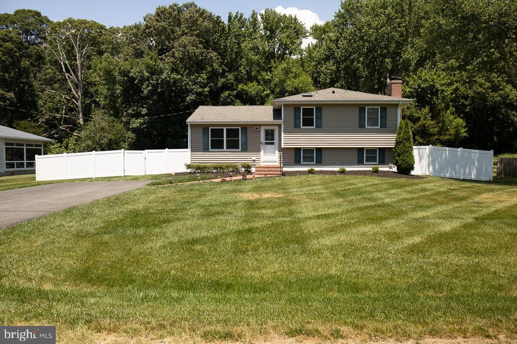 27990 WOODS RD, Easton, MD 21601