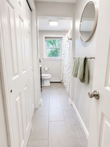 28 Park Ave West, Weymouth, MA 02190