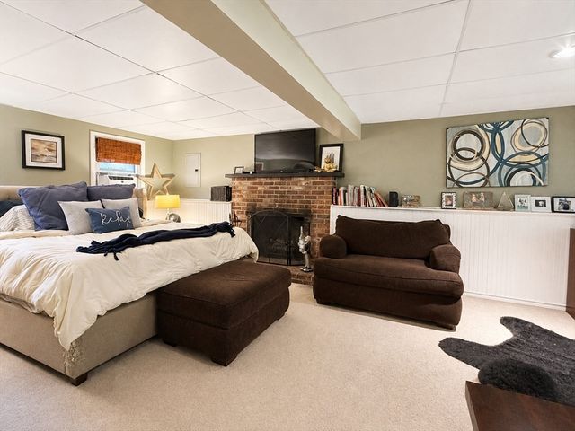 28 Park Ave West, Weymouth, MA 02190