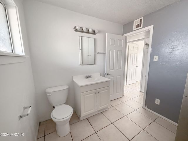 3114 E HUBBELL Street B, Phoenix, AZ 85016