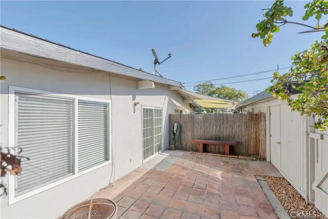 425 Ford, Costa Mesa, CA 92627