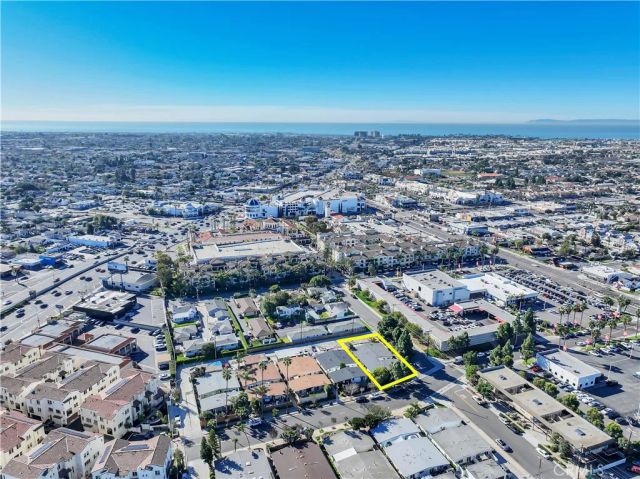 425 Ford, Costa Mesa, CA 92627