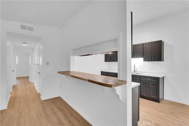 425 Ford, Costa Mesa, CA 92627