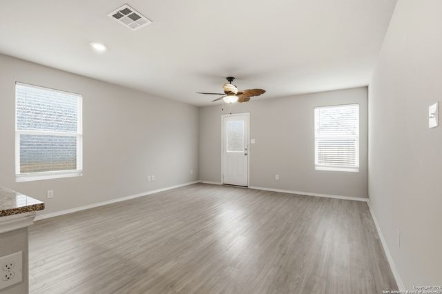 5738 Elm Valley, San Antonio, TX 78242