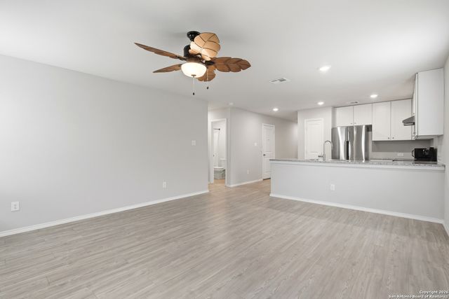 5738 Elm Valley, San Antonio, TX 78242