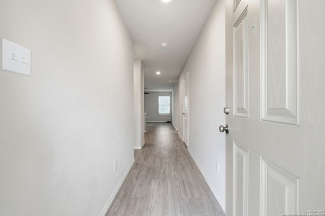 5738 Elm Valley, San Antonio, TX 78242