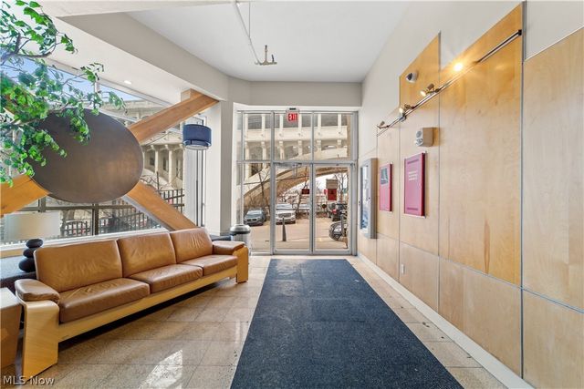 2222 Detroit Avenue 906, Cleveland, OH 44113