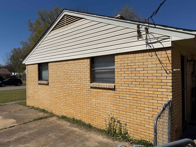 1068 BUCKNER RD, Memphis, TN 38122