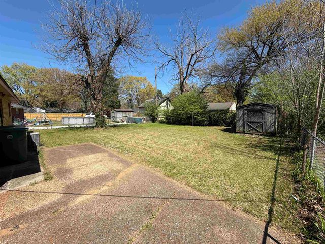 1068 BUCKNER RD, Memphis, TN 38122