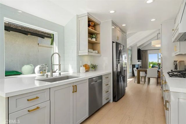 1915 Yacht Truant, Newport Beach, CA 92660