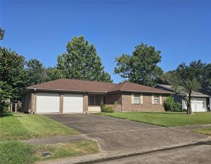 821 Mark Street, Deer Park, TX 77536