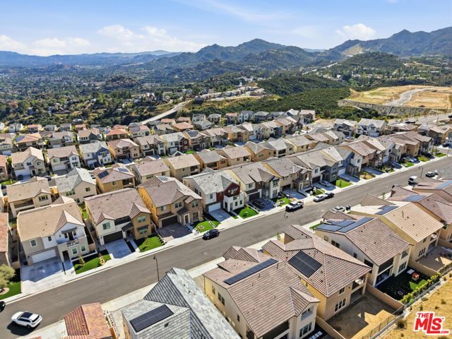 21230 W Wildflower Way, Chatsworth (los Angeles), CA 91311