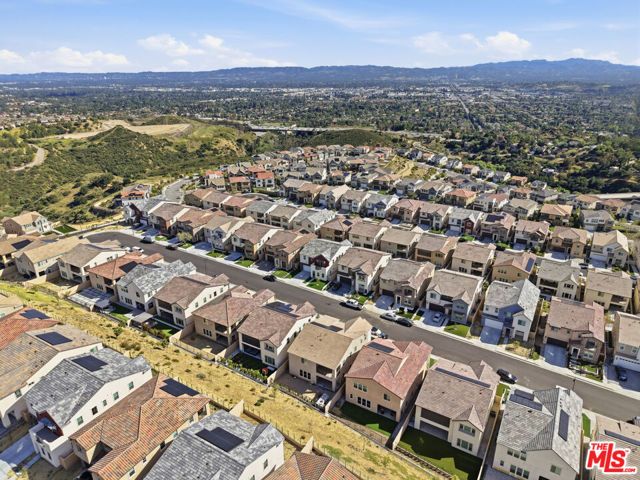 21230 W Wildflower Way, Chatsworth (los Angeles), CA 91311