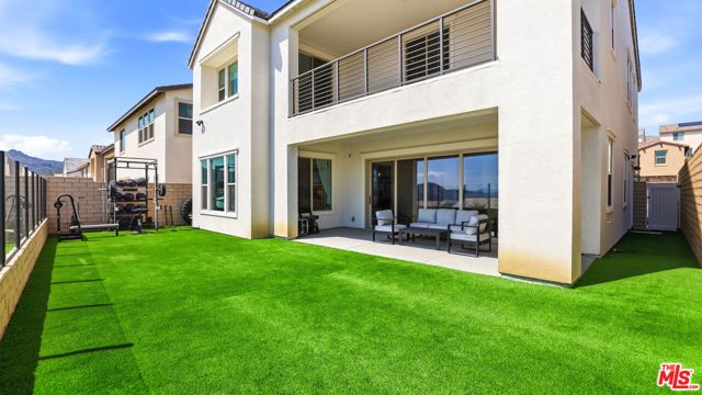 21230 W Wildflower Way, Chatsworth (los Angeles), CA 91311