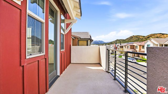 21230 W Wildflower Way, Chatsworth (los Angeles), CA 91311
