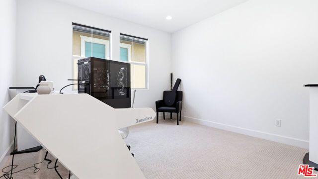 21230 W Wildflower Way, Chatsworth (los Angeles), CA 91311
