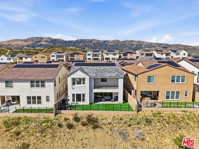 21230 W Wildflower Way, Chatsworth (los Angeles), CA 91311