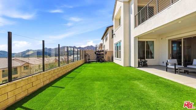 21230 W Wildflower Way, Chatsworth (los Angeles), CA 91311