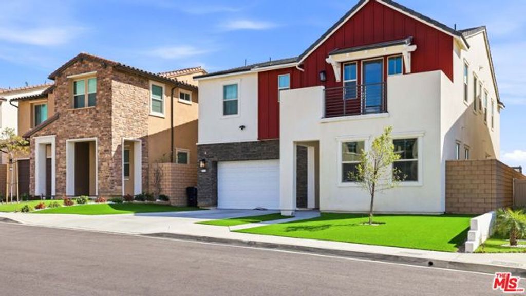 21230 W Wildflower Way, Chatsworth (los Angeles), CA 91311