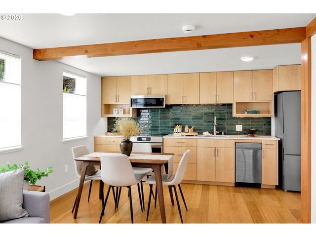 45 W 27th Ave E, Eugene, OR 97405