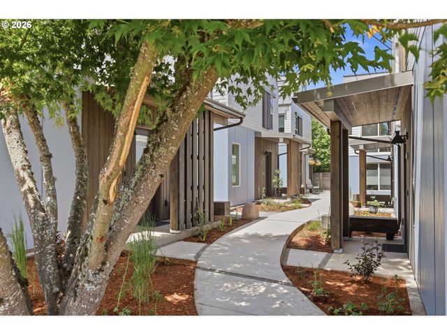 45 W 27th Ave E, Eugene, OR 97405