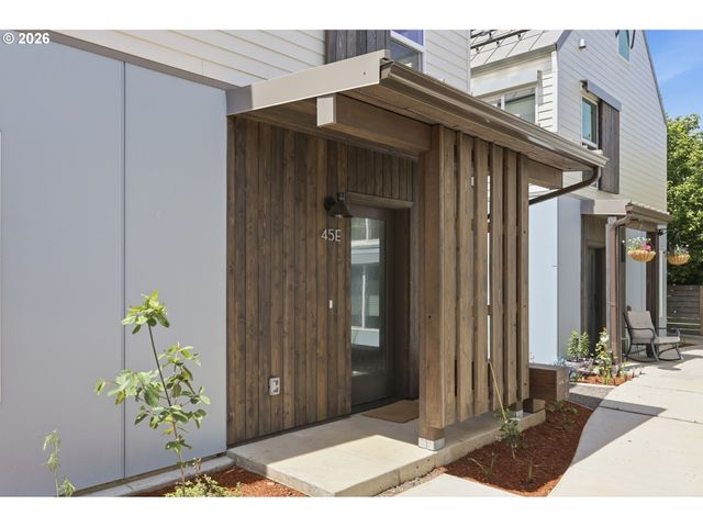 45 W 27th Ave E, Eugene, OR 97405